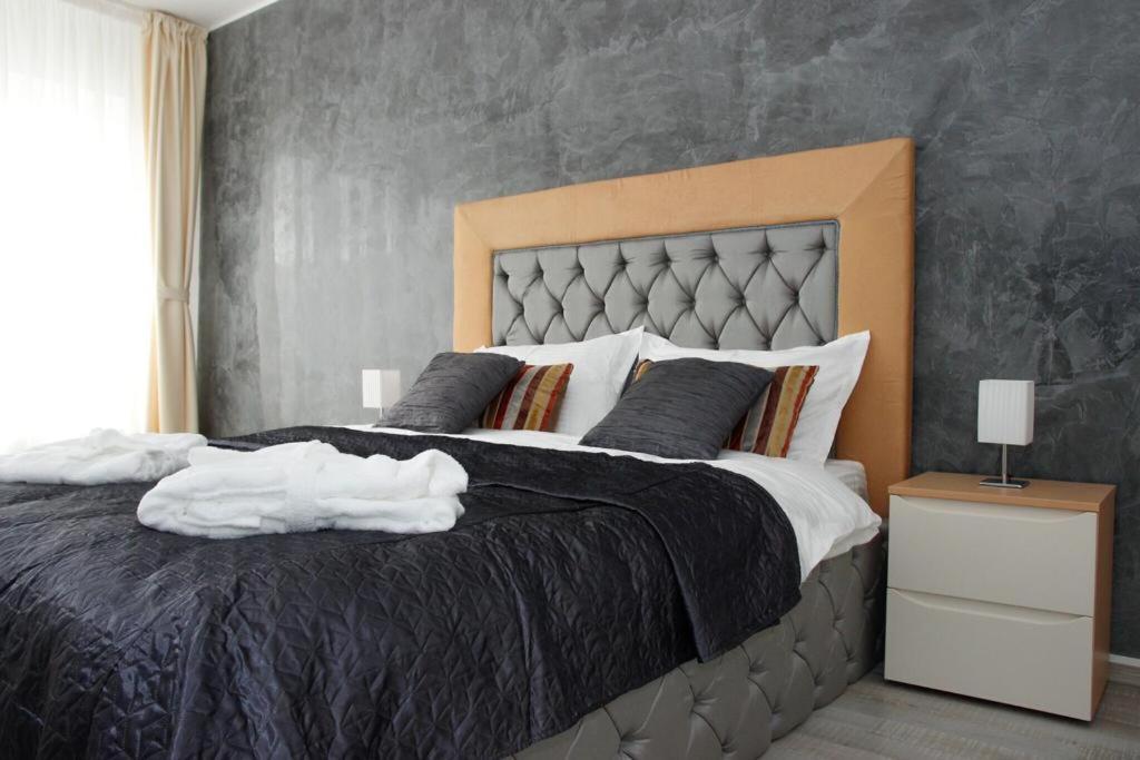 בראשוב Apartament Safir מראה חיצוני תמונה